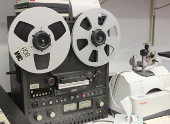 Reel-reel tape recorder and FTIR