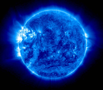 Solar image at 171 angstrom wavelength, July 15, 2015